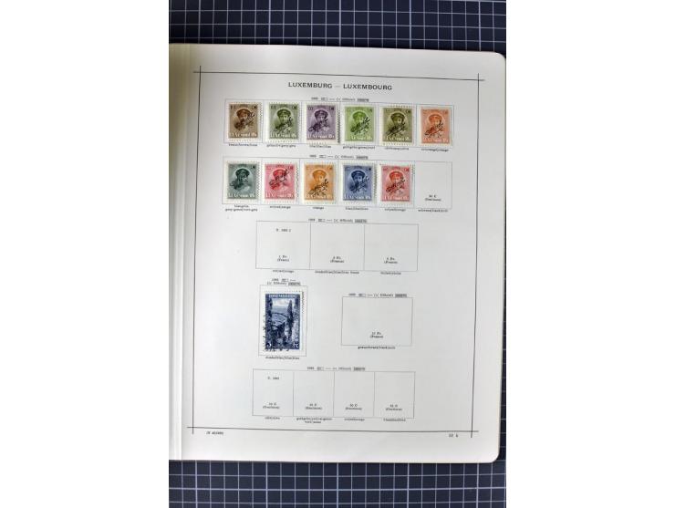 1840/1927, ungebrauchte und gestempelte Sammlung mit guten Werten und Sätzen in 2 Schaubeck-Alben