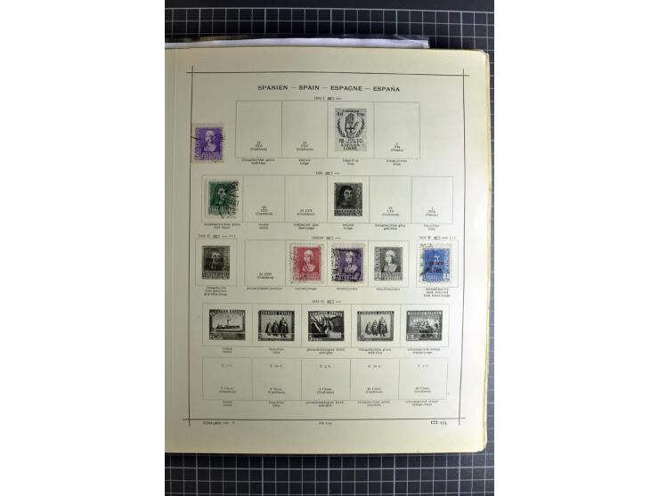 1849/1942, ungebrauchte und gestempelte Sammlung mit besseren Ausgaben in 2 alten Schaubek-Alben, dazu kleines Einsteckbuch m