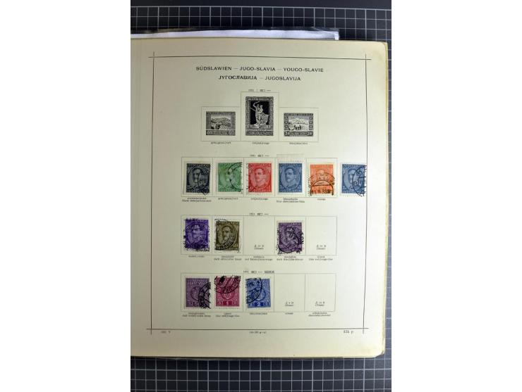 1849/1942, ungebrauchte und gestempelte Sammlung mit besseren Ausgaben in 2 alten Schaubek-Alben, dazu kleines Einsteckbuch m