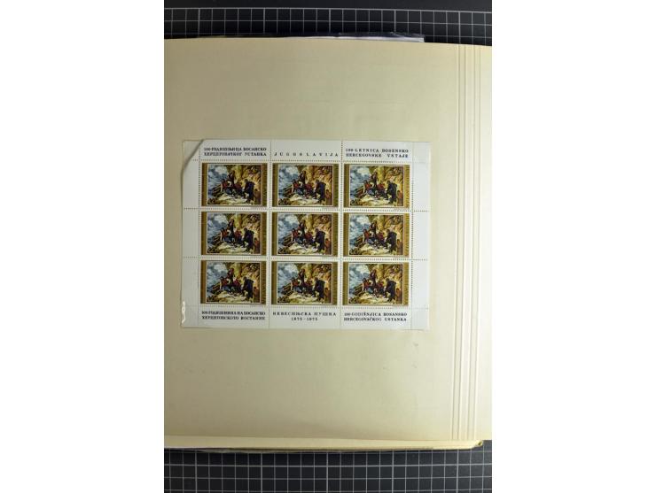 1849/1942, ungebrauchte und gestempelte Sammlung mit besseren Ausgaben in 2 alten Schaubek-Alben, dazu kleines Einsteckbuch m