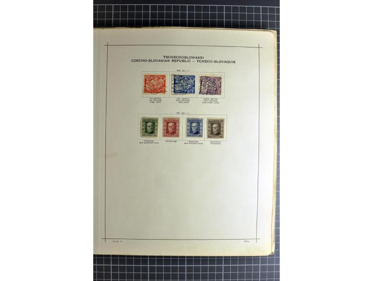 1849/1942, ungebrauchte und gestempelte Sammlung mit besseren Ausgaben in 2 alten Schaubek-Alben, dazu kleines Einsteckbuch m
