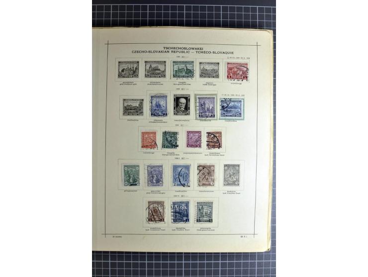 1849/1942, ungebrauchte und gestempelte Sammlung mit besseren Ausgaben in 2 alten Schaubek-Alben, dazu kleines Einsteckbuch m