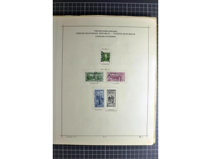 1849/1942, ungebrauchte und gestempelte Sammlung mit besseren Ausgaben in 2 alten Schaubek-Alben, dazu kleines Einsteckbuch m
