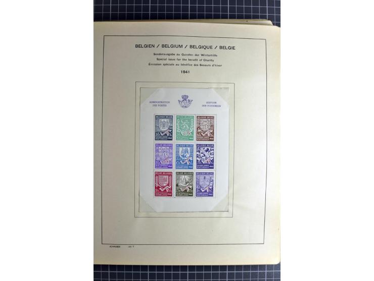 1849/1942, ungebrauchte und gestempelte Sammlung mit besseren Ausgaben in 2 alten Schaubek-Alben, dazu kleines Einsteckbuch m