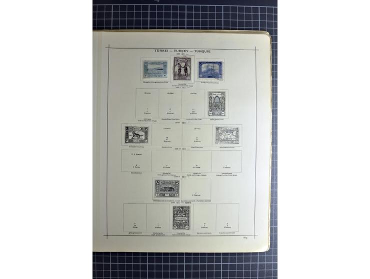 1849/1942, ungebrauchte und gestempelte Sammlung mit besseren Ausgaben in 2 alten Schaubek-Alben, dazu kleines Einsteckbuch m