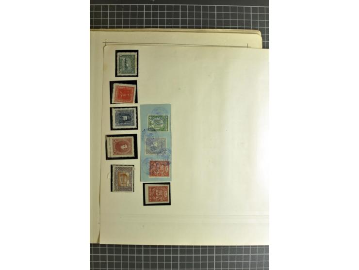1849/1942, ungebrauchte und gestempelte Sammlung mit besseren Ausgaben in 2 alten Schaubek-Alben, dazu kleines Einsteckbuch m