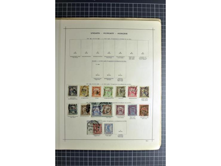1849/1942, ungebrauchte und gestempelte Sammlung mit besseren Ausgaben in 2 alten Schaubek-Alben, dazu kleines Einsteckbuch m