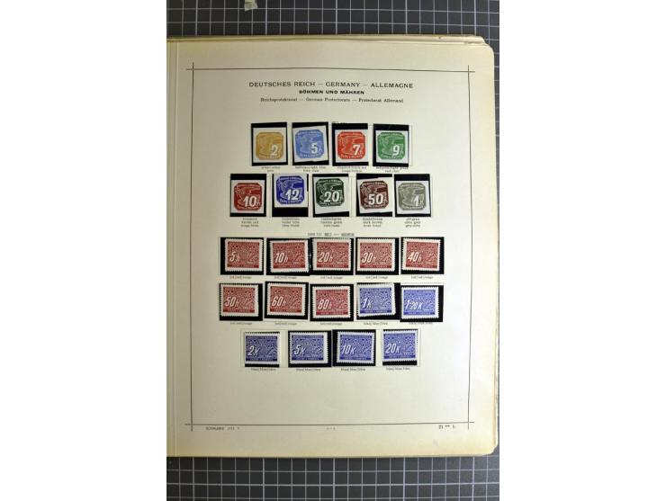 1849/1942, ungebrauchte und gestempelte Sammlung mit besseren Ausgaben in 2 alten Schaubek-Alben, dazu kleines Einsteckbuch m