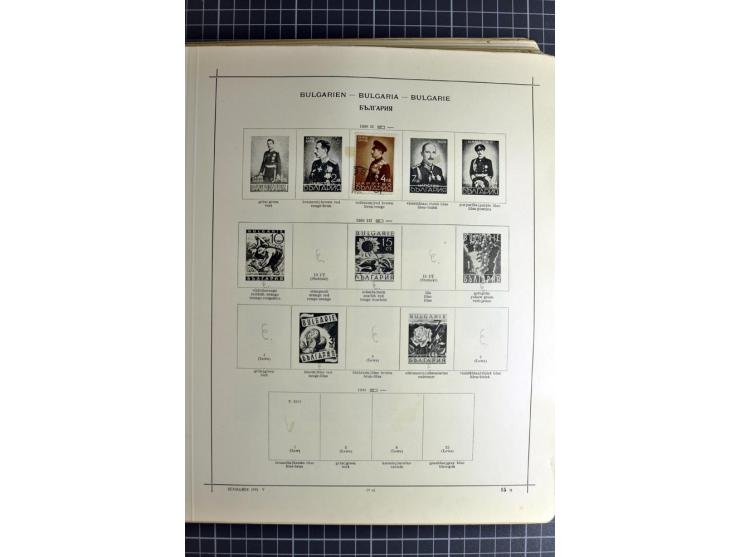 1849/1942, ungebrauchte und gestempelte Sammlung mit besseren Ausgaben in 2 alten Schaubek-Alben, dazu kleines Einsteckbuch m