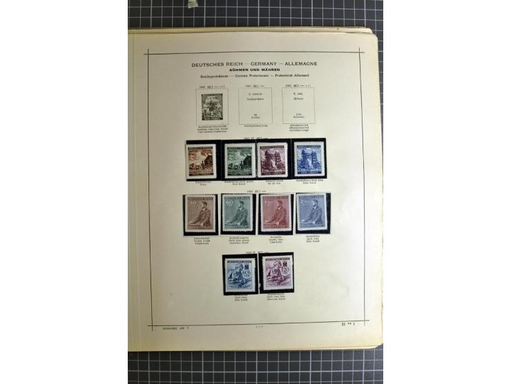 1849/1942, ungebrauchte und gestempelte Sammlung mit besseren Ausgaben in 2 alten Schaubek-Alben, dazu kleines Einsteckbuch m