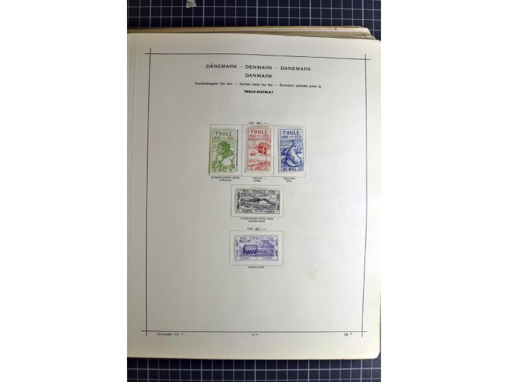 1849/1942, ungebrauchte und gestempelte Sammlung mit besseren Ausgaben in 2 alten Schaubek-Alben, dazu kleines Einsteckbuch m