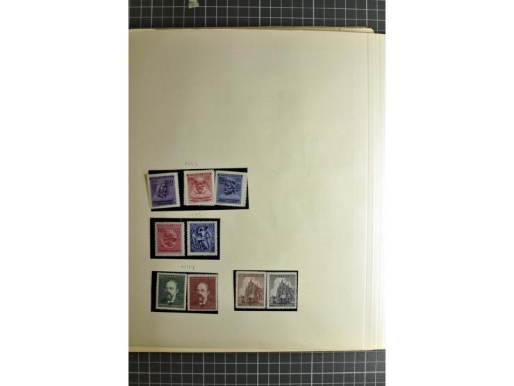 1849/1942, ungebrauchte und gestempelte Sammlung mit besseren Ausgaben in 2 alten Schaubek-Alben, dazu kleines Einsteckbuch m