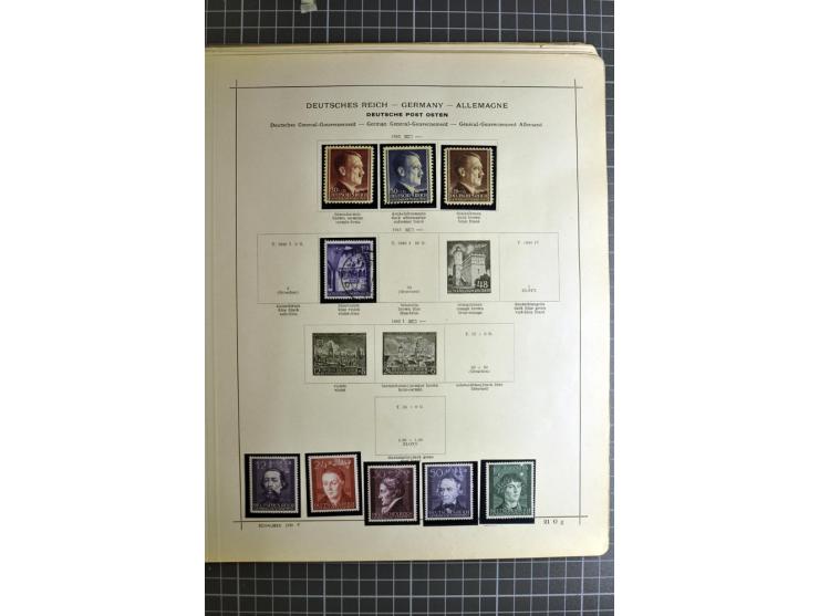 1849/1942, ungebrauchte und gestempelte Sammlung mit besseren Ausgaben in 2 alten Schaubek-Alben, dazu kleines Einsteckbuch m