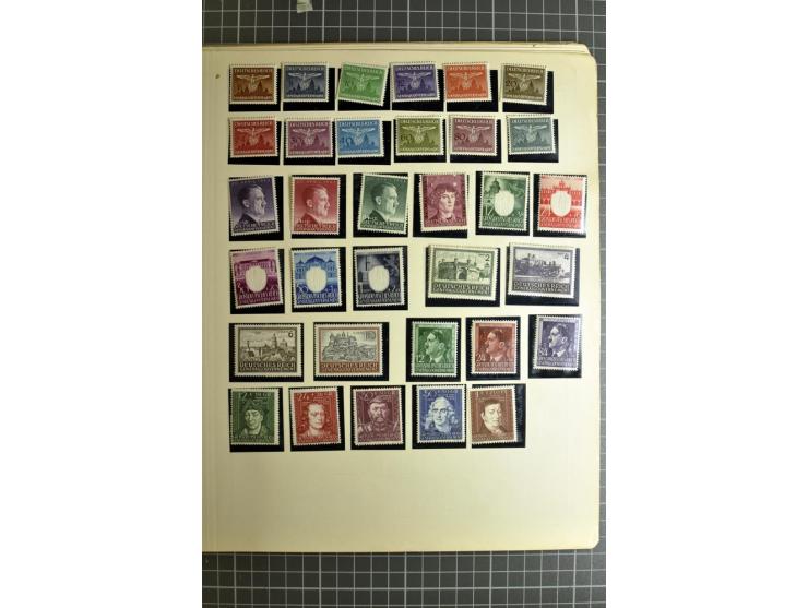 1849/1942, ungebrauchte und gestempelte Sammlung mit besseren Ausgaben in 2 alten Schaubek-Alben, dazu kleines Einsteckbuch m