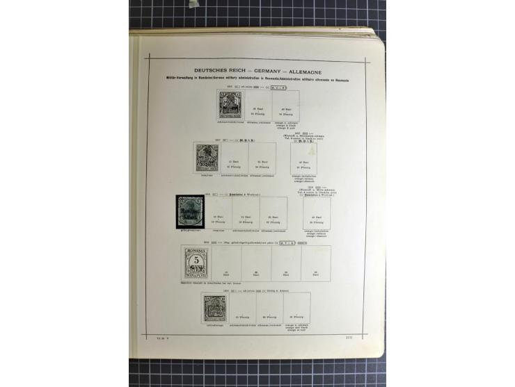 1849/1942, ungebrauchte und gestempelte Sammlung mit besseren Ausgaben in 2 alten Schaubek-Alben, dazu kleines Einsteckbuch m