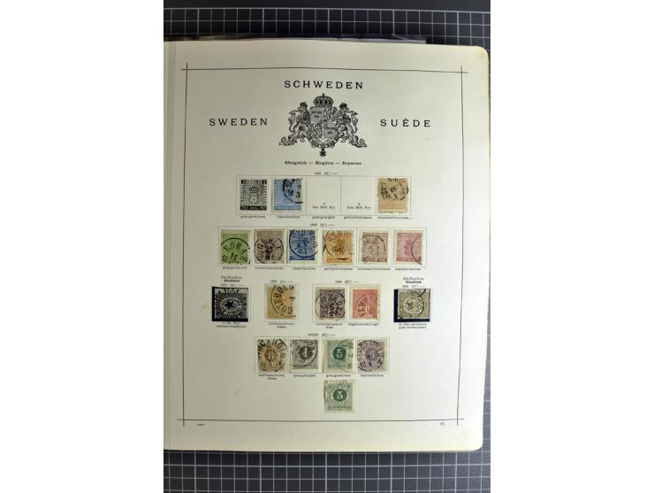 1849/1942, ungebrauchte und gestempelte Sammlung mit besseren Ausgaben in 2 alten Schaubek-Alben, dazu kleines Einsteckbuch m