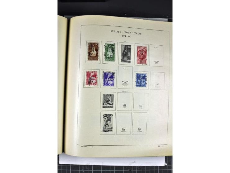 1849/1941, ungebrauchte und gestempelte Sammlung im Schaubeck-Album