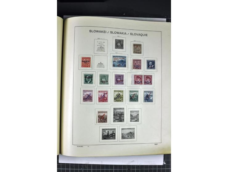 1849/1941, ungebrauchte und gestempelte Sammlung im Schaubeck-Album