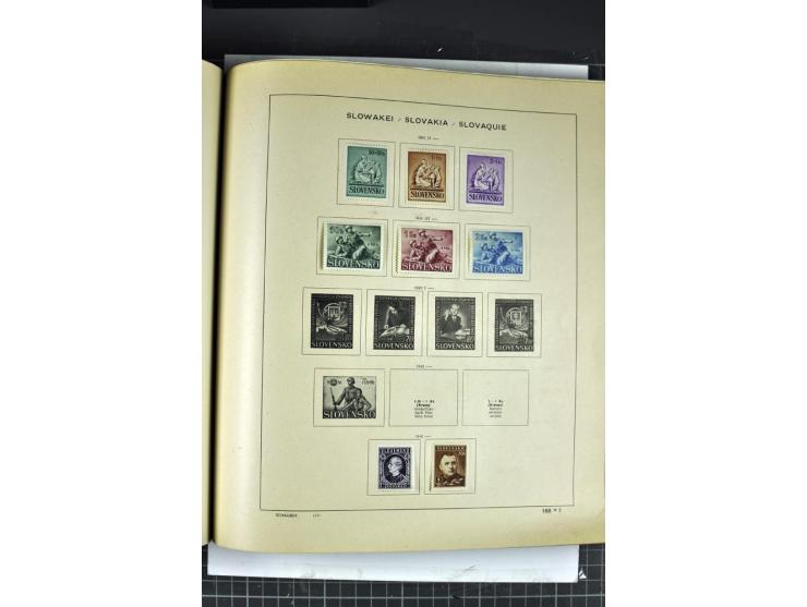 1849/1941, ungebrauchte und gestempelte Sammlung im Schaubeck-Album