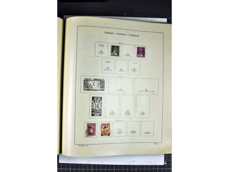 1849/1941, ungebrauchte und gestempelte Sammlung im Schaubeck-Album