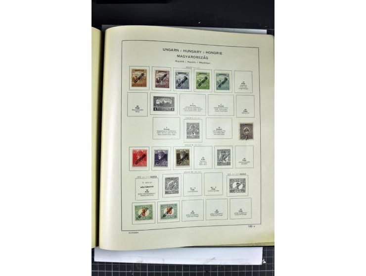 1849/1941, ungebrauchte und gestempelte Sammlung im Schaubeck-Album
