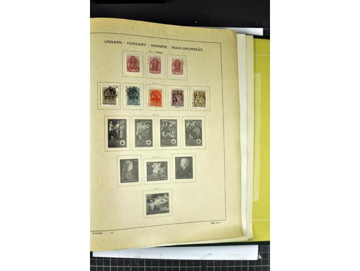 1849/1941, ungebrauchte und gestempelte Sammlung im Schaubeck-Album
