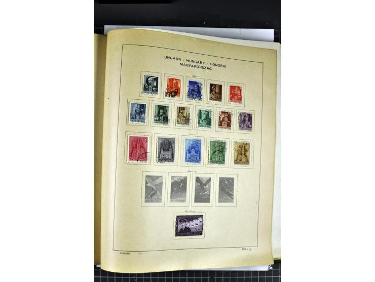 1849/1941, ungebrauchte und gestempelte Sammlung im Schaubeck-Album
