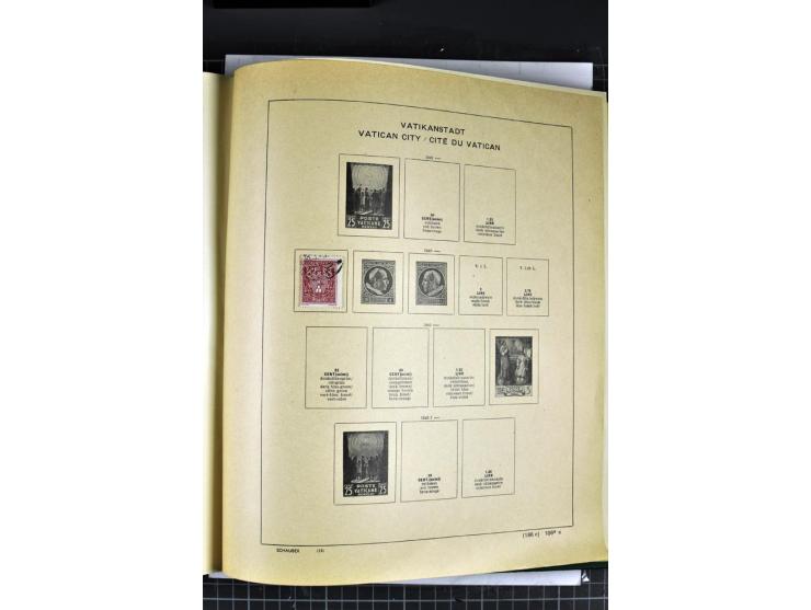 1849/1941, ungebrauchte und gestempelte Sammlung im Schaubeck-Album