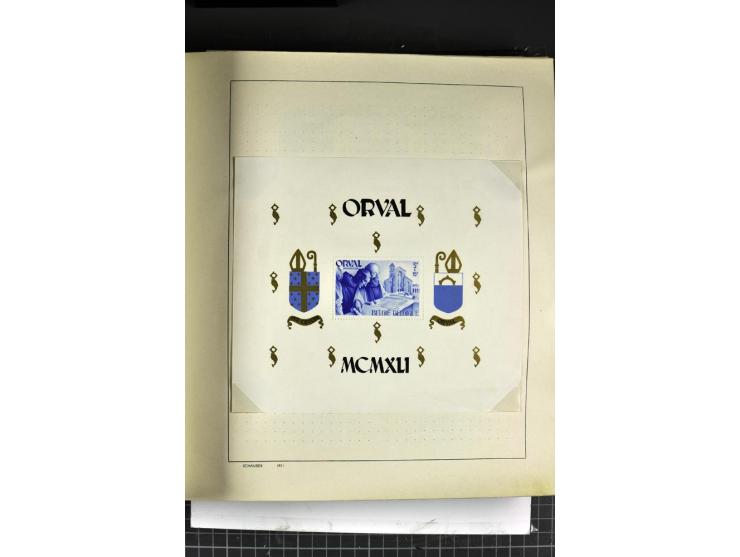 1849/1941, ungebrauchte und gestempelte Sammlung im Schaubeck-Album