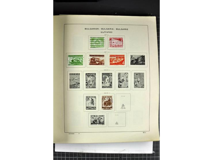1849/1941, ungebrauchte und gestempelte Sammlung im Schaubeck-Album