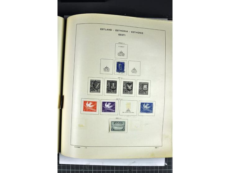 1849/1941, ungebrauchte und gestempelte Sammlung im Schaubeck-Album