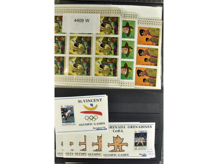 1880/1980 (ca.), Partie von über 13000 Marken und Blocks, dabei bessere Stücke, Abarten etc.; riesiger Katalogwert