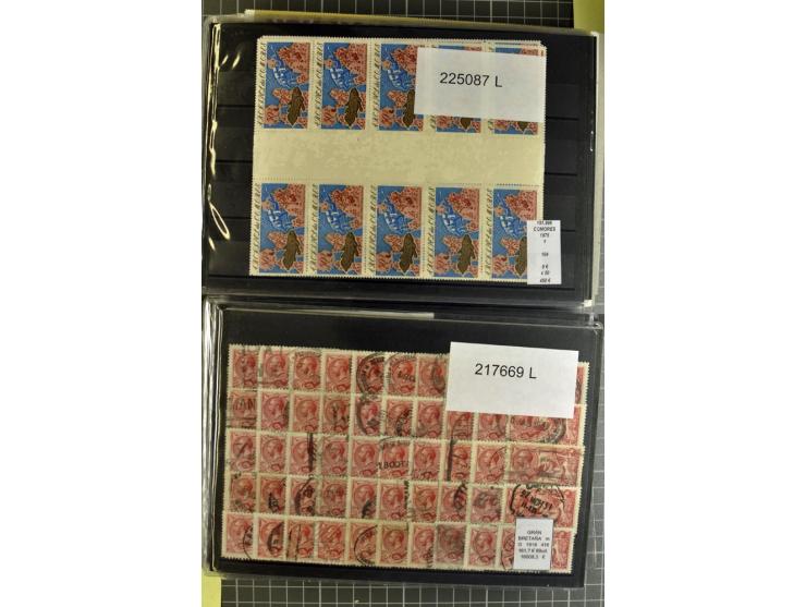 1880/1980 (ca.), Partie von über 13000 Marken und Blocks, dabei bessere Stücke, Abarten etc.; riesiger Katalogwert