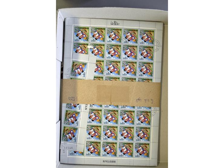 PFADFINDER: 1967, Bhutan Mi.-Nr. 143-48, 5000 Satz in Bogen, gestempelt (Mi. 2.500,-)