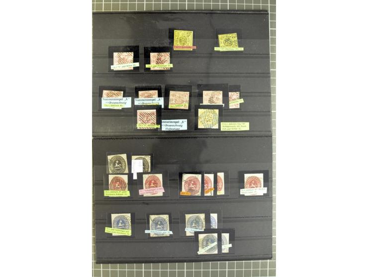 Braunschweig bis Schleswig Holstein, Händlerposten mit meist gestempelten Marken auf Steckkarten mit viel mittlerem Material,