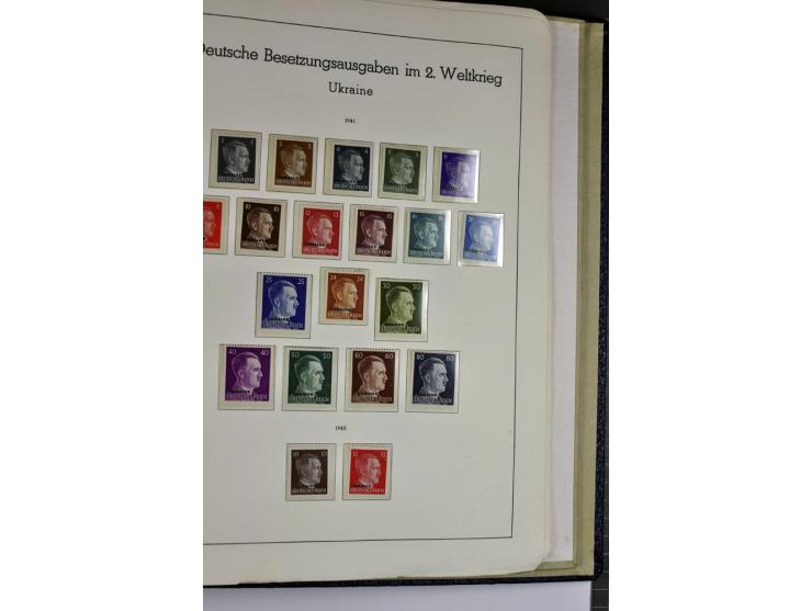 1872/1945, vorwiegend ungebrauchte und gestempelte Sammlung, beginnend mit einem guten Teil Brustschilde dabei Mi.-Nr. 1-2 un