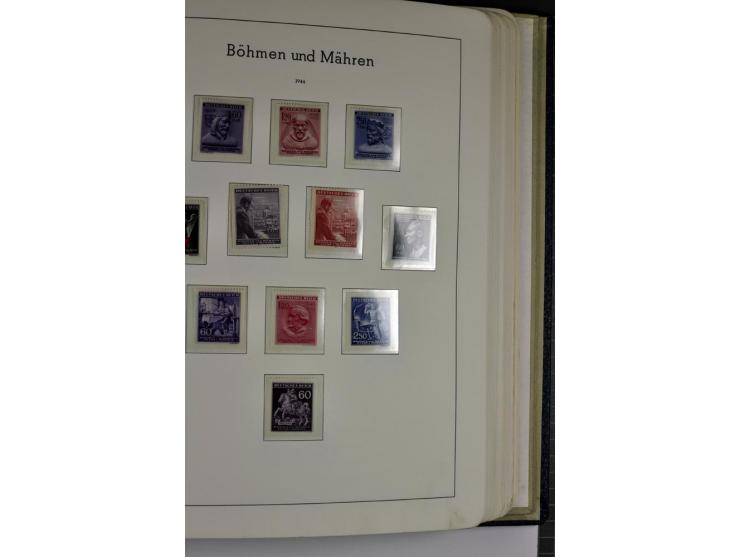 1872/1945, vorwiegend ungebrauchte und gestempelte Sammlung, beginnend mit einem guten Teil Brustschilde dabei Mi.-Nr. 1-2 un