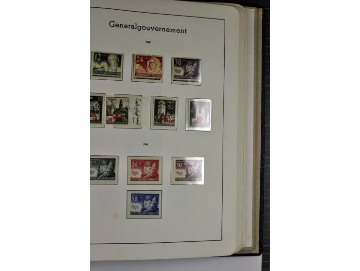 1872/1945, vorwiegend ungebrauchte und gestempelte Sammlung, beginnend mit einem guten Teil Brustschilde dabei Mi.-Nr. 1-2 un