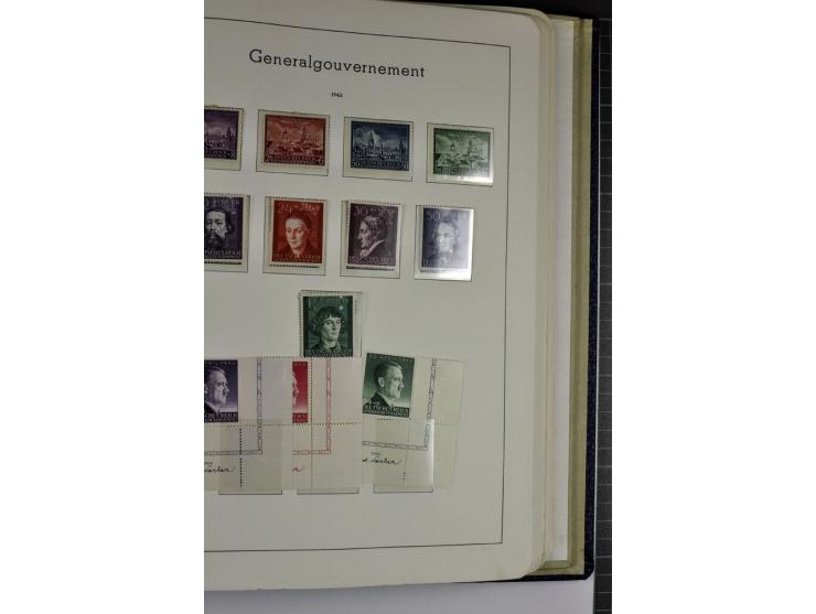 1872/1945, vorwiegend ungebrauchte und gestempelte Sammlung, beginnend mit einem guten Teil Brustschilde dabei Mi.-Nr. 1-2 un