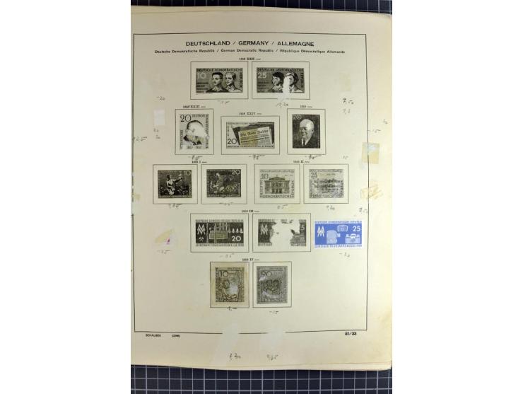 1872/1945, vorwiegend gestempelte Sammlung, beginnend mit schönem Brustschildteil, danach mit einigen besseren u.a. Mi.-Nr. 6