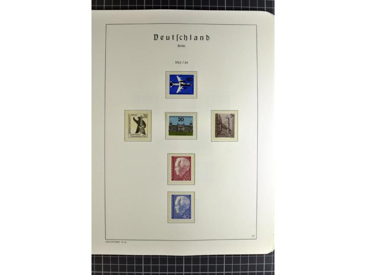 1872/1945, vorwiegend gestempelte Sammlung, beginnend mit schönem Brustschildteil, danach mit einigen besseren u.a. Mi.-Nr. 6