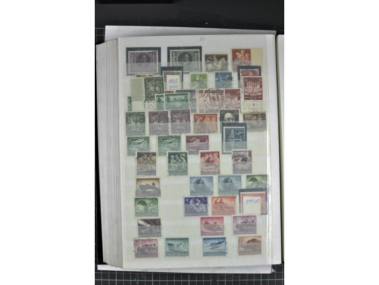 1900/45, gestempelte reichhaltige Sammlung mit einer Vielzahl guter Werte und Sätze, Plattenfehler etc., vieles sign. aber au