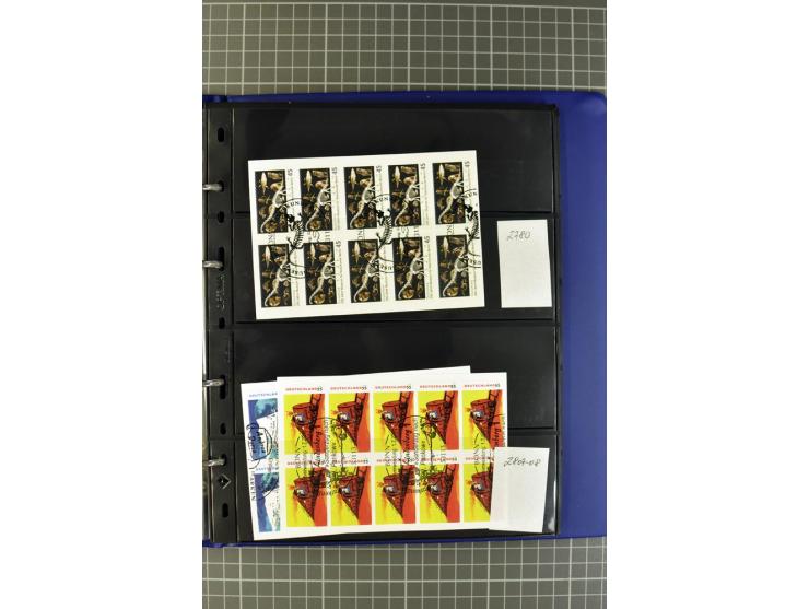  1910/41, postfrische, ungebrauchte und gestempelte Sammlung mit vielen guten Kombinationen wie Mi.-Nr. S1.4, S1-8, W1.1, W2.