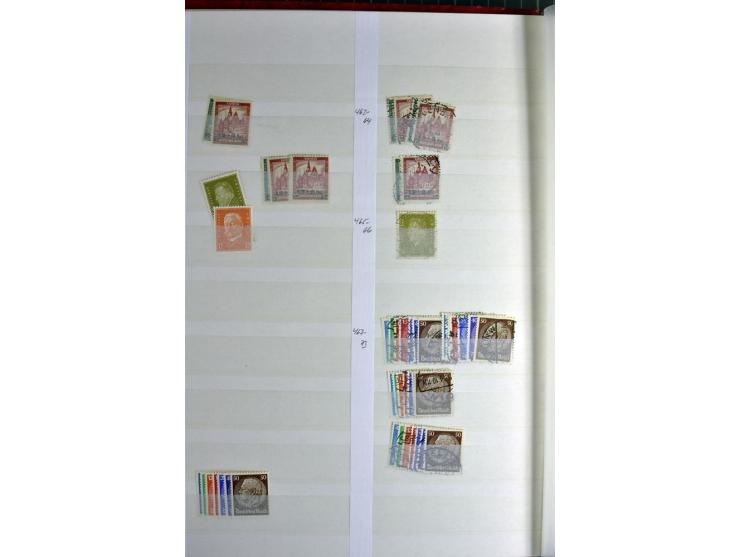  1923/45, postfrischer, ungebrauchter und gestempelter umfangreicher Bestand mit einer Vielzahl guter Werte und Sätze, dazu e