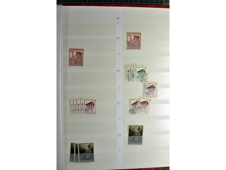  1923/45, postfrischer, ungebrauchter und gestempelter umfangreicher Bestand mit einer Vielzahl guter Werte und Sätze, dazu e