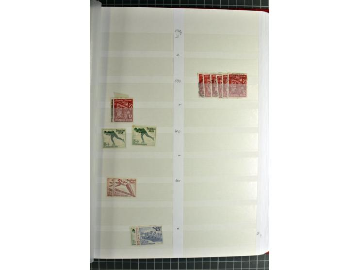  1923/45, postfrischer, ungebrauchter und gestempelter umfangreicher Bestand mit einer Vielzahl guter Werte und Sätze, dazu e