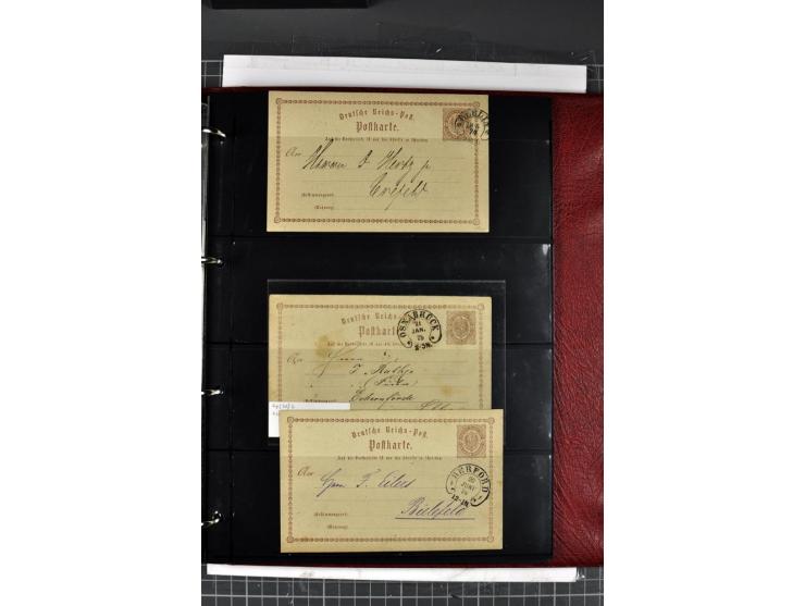 1872/75, Brustschilde-Spezialsammlung mit 44 ungebrauchten und gestempelten Ganzsachen-Umschlägen und -Karten, dabei 2 Karten