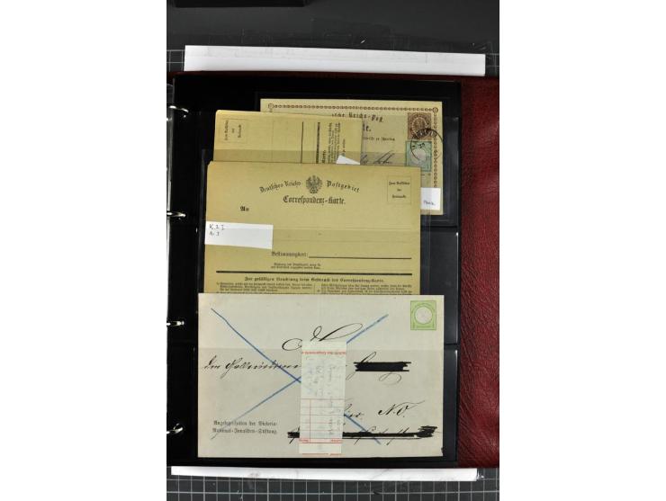 1872/75, Brustschilde-Spezialsammlung mit 44 ungebrauchten und gestempelten Ganzsachen-Umschlägen und -Karten, dabei 2 Karten
