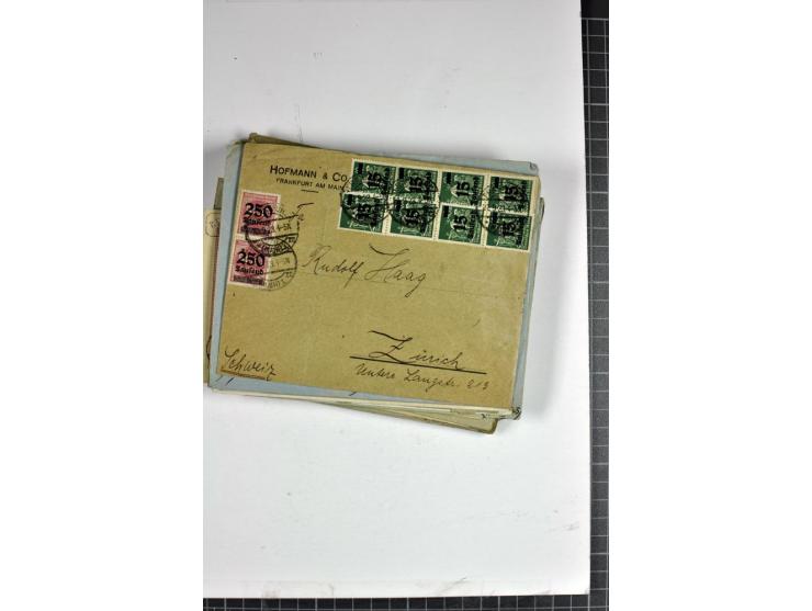 1898/1935, interessante Parie inkl. etwas Bayern mit ca. 70 Briefen, Karten und Ganzsachen, Schwerpunkt Infla mit Auslandsfra