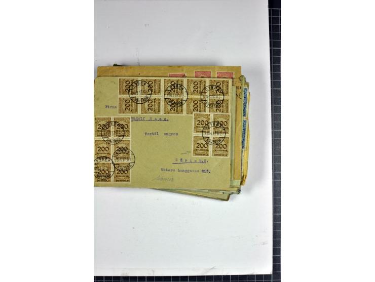 1898/1935, interessante Parie inkl. etwas Bayern mit ca. 70 Briefen, Karten und Ganzsachen, Schwerpunkt Infla mit Auslandsfra